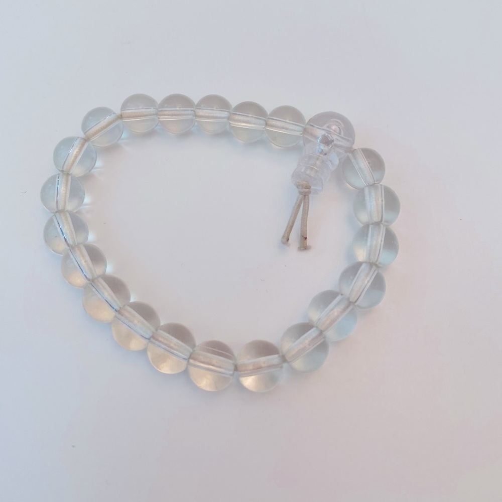 Clear bead stretchy bracelet